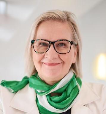 Vanhustyön keskusliiton toiminnanjohtaja Anni Lausvaara.