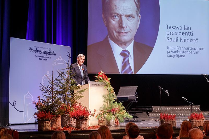 Tasavallan presidentin tervehdyksen luki Timo Auvinen.